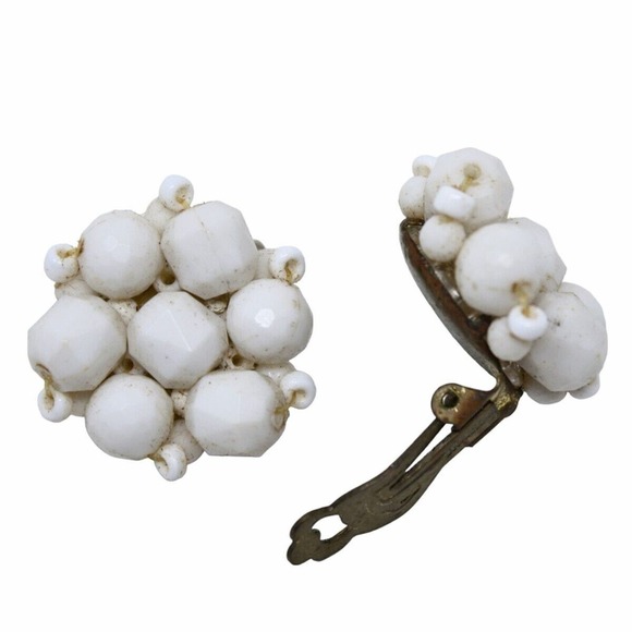 Vintage White Faceted Bead Cluster Clip On Earrings 1" Across - Hey Viv - Picture 3 of 5